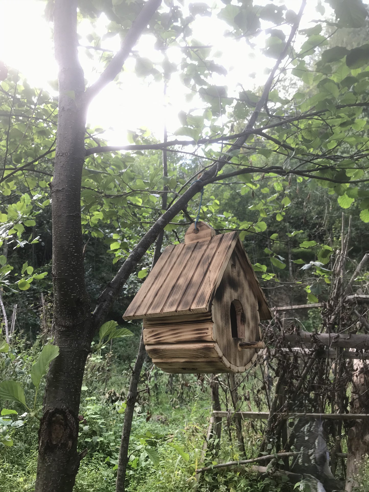 Handmade Wooden Birdhouse – Rustic Outdoor Bird Nest Box for Garden, Balcony & Backyard | Natural Wood Bird Feeder Shelter