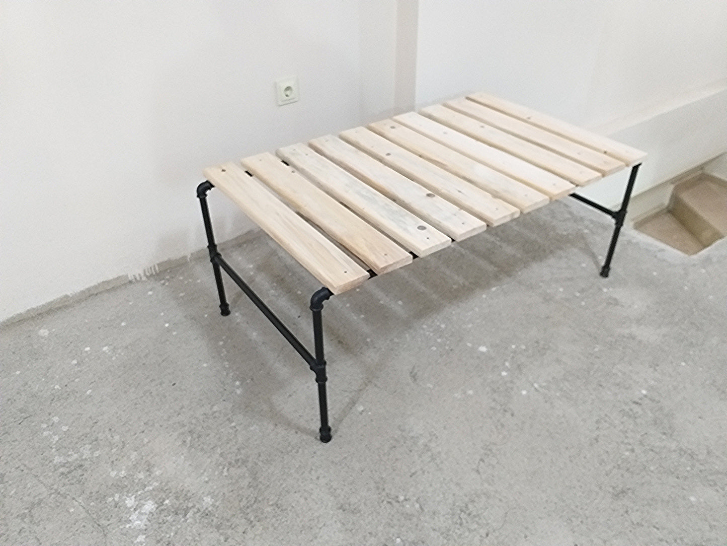 Decorative Multi-Purpose Solid Wood Seat